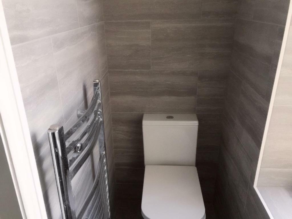 Abbey Wood Station Five Bedroom Self Contained House ภายนอก รูปภาพ